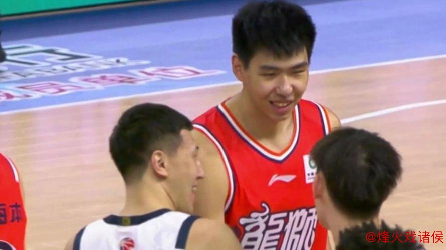 徐昕强势反击,郭艾伦全力一搏,广东德比二战谁将率先失守? 徐昕强势反击,郭艾伦全力一搏,广东德比二战谁将率先失守?