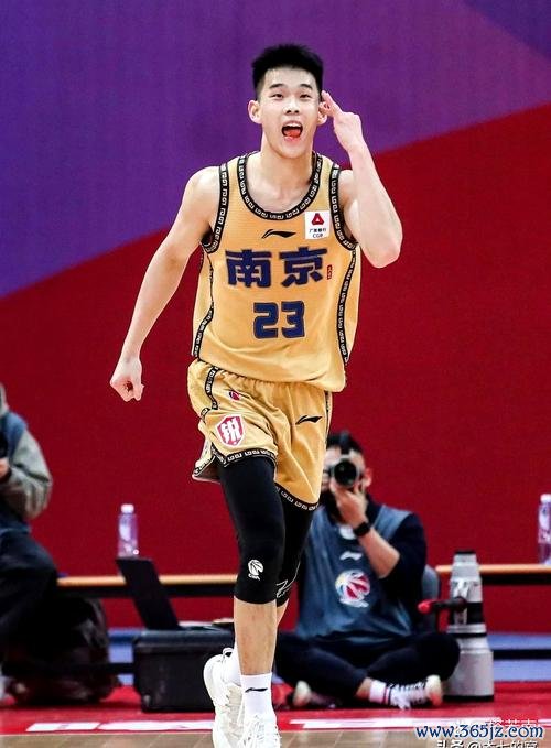 阿不都计划保送上海体育大学，林葳选择北京体育大学