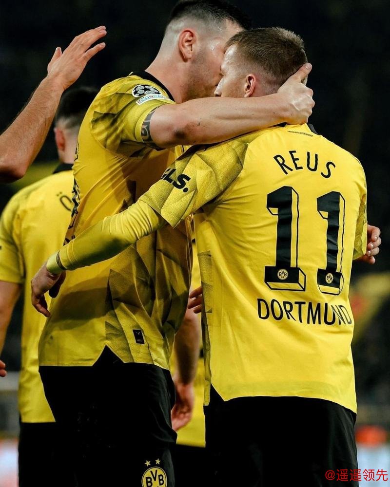 德甲-桑乔传射罗伊斯补时救主 多特3-3帕德博恩