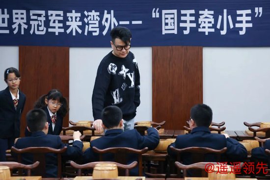 训练室里的“冠军教练”